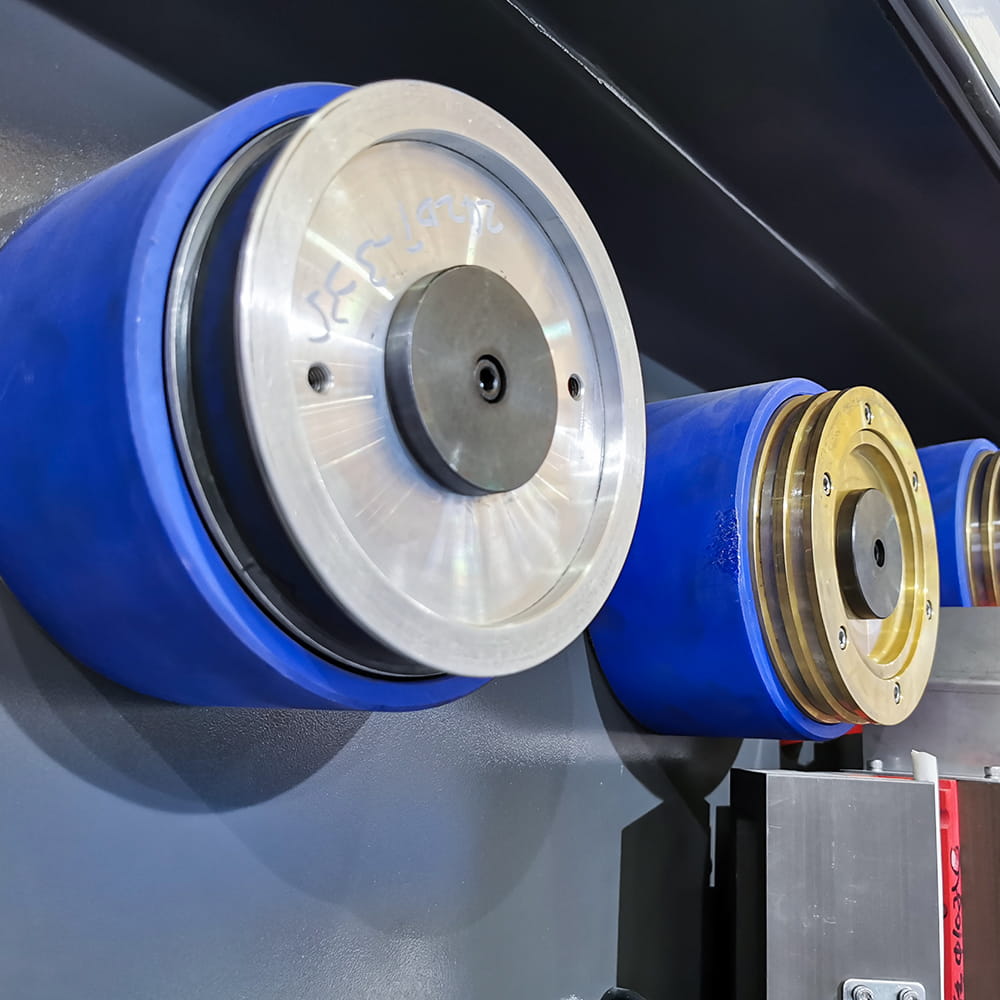 24-2DT Automatic fine wire drawing machine with online annealer (2 lines)